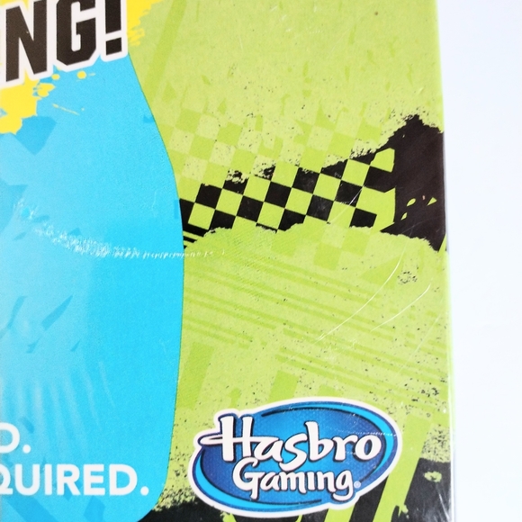 Hasbro Flip Challenge Grab A Bottle In Start Flipping 40 Awesome Challenges - Picture 7 of 7